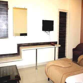 Gurudev Lodge, Nagpur 1